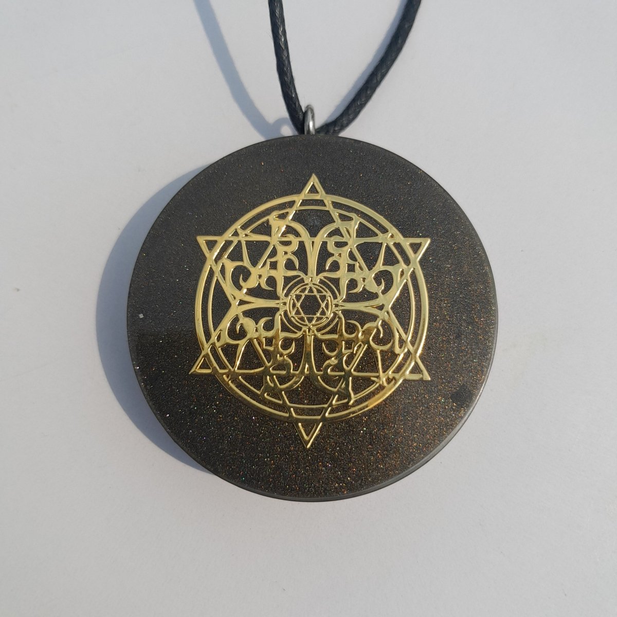 Colgante de Orgonita Estrella de 6 Puntas Marrón con Shungita - Mundo Orgon LTD