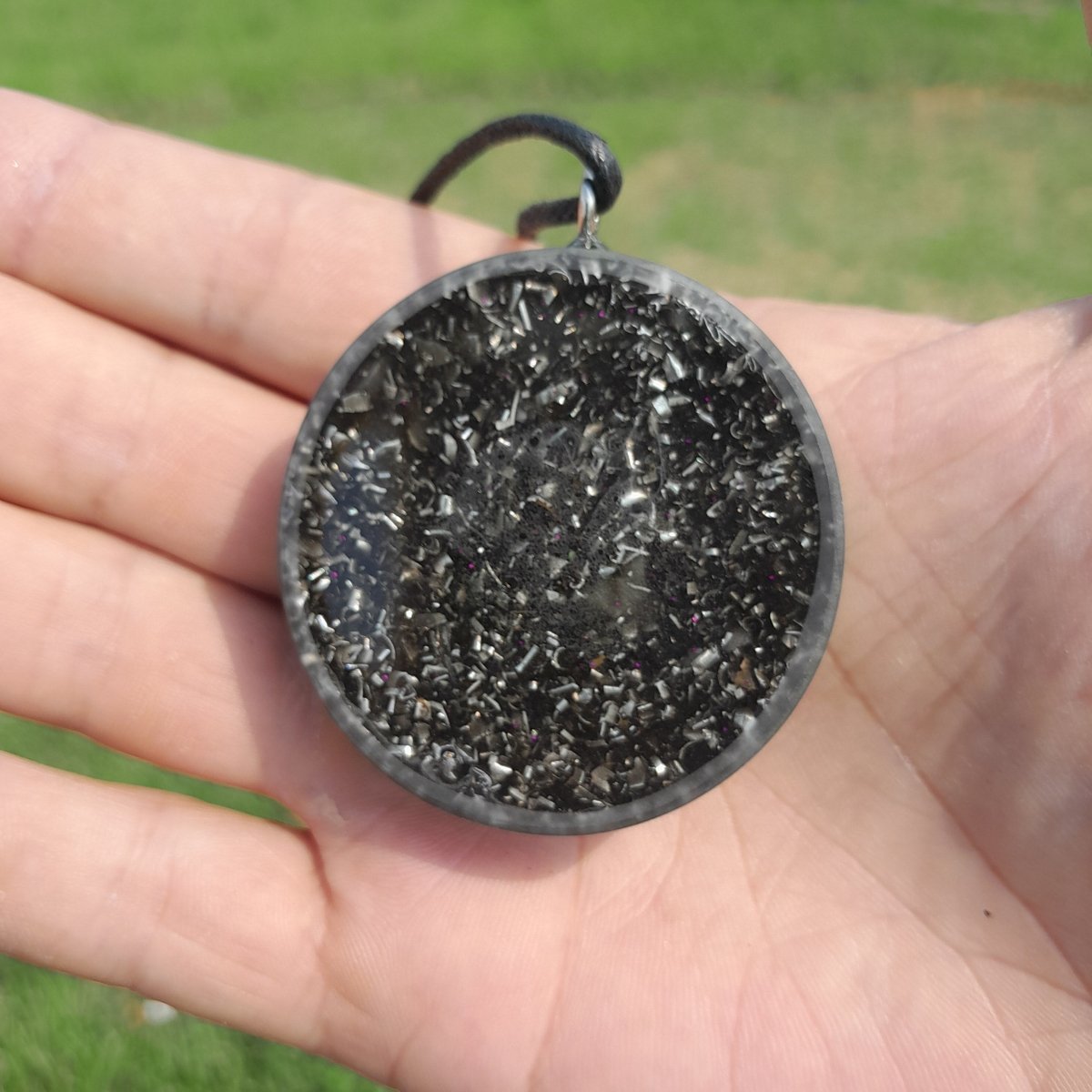 Colgante de Orgonita Estrella de 6 Puntas Verde con Shungita - Mundo Orgon LTD