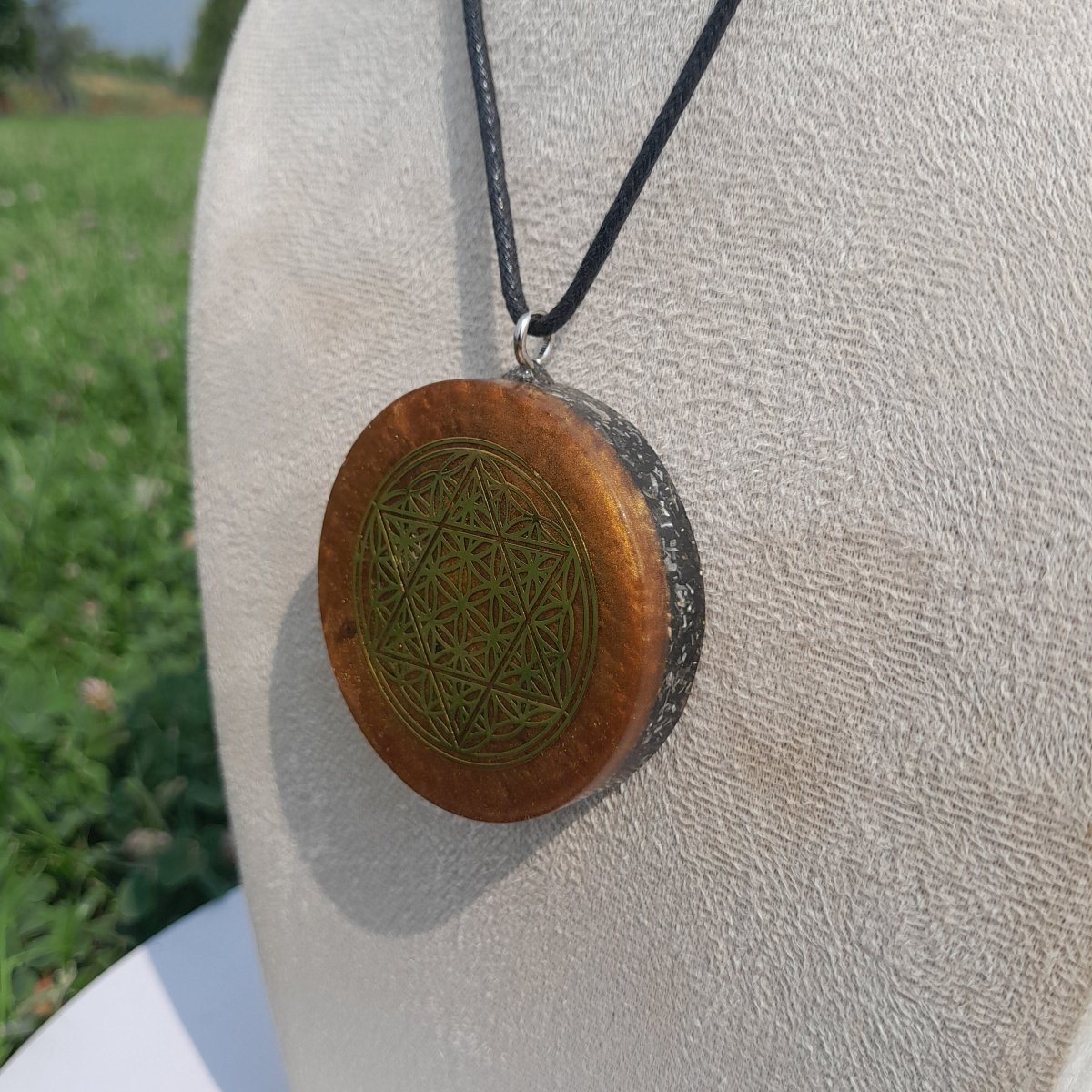 Colgante de Orgonita Flor de la Vida con Estrella de 6 puntas - Mundo Orgon LTD