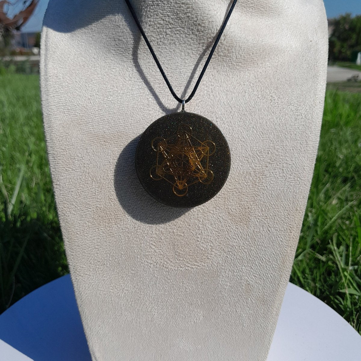 Colgante de Orgonita Metatron Marrón Oscuro con Shungita - Mundo Orgon LTD