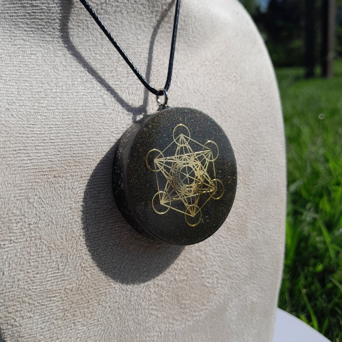 Colgante de Orgonita Metatron Marrón Oscuro con Shungita - Mundo Orgon LTD