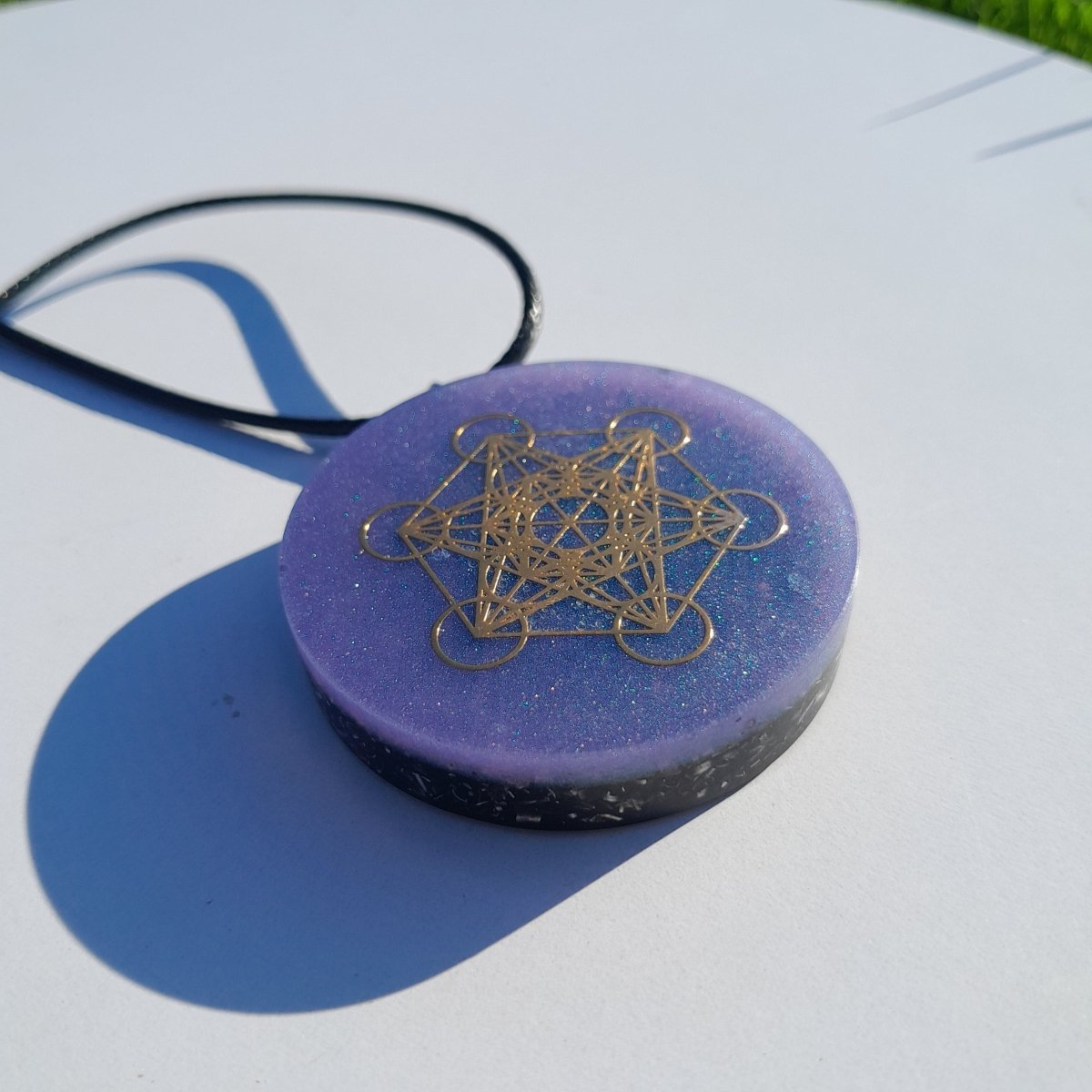 Colgante de Orgonita Violeta con Cubo de Metatron - Mundo Orgon LTD