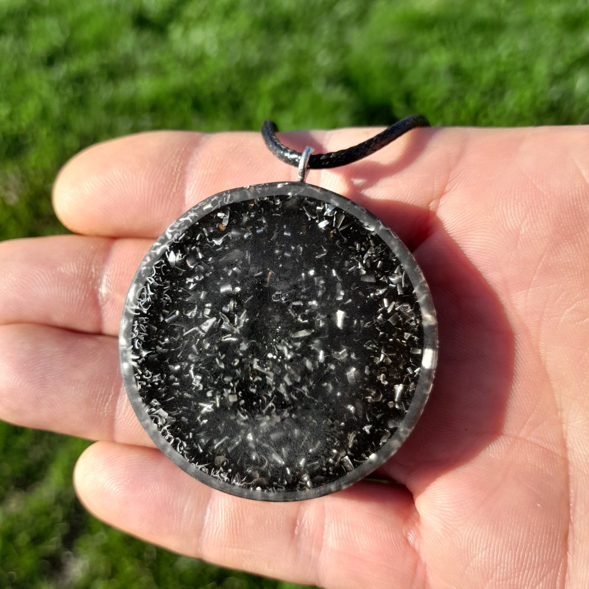 Colgante de Orgonita Violeta con Cubo de Metatron - Mundo Orgon LTD