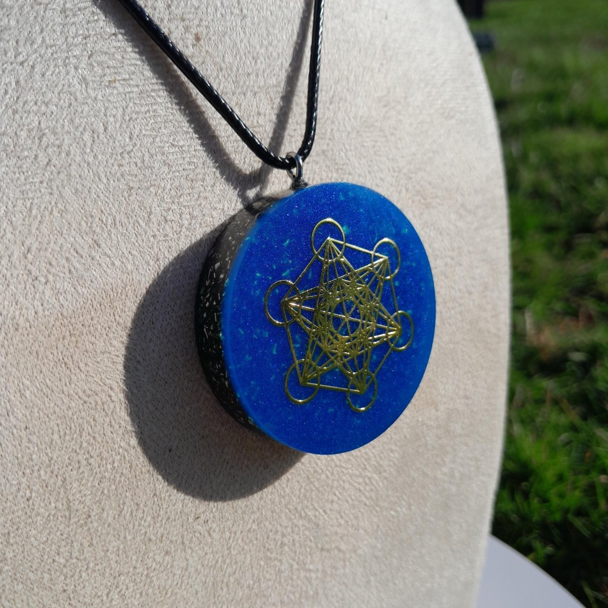 Colgante Orgonita Arcángel Metatron Azul con Shungita - Mundo Orgon