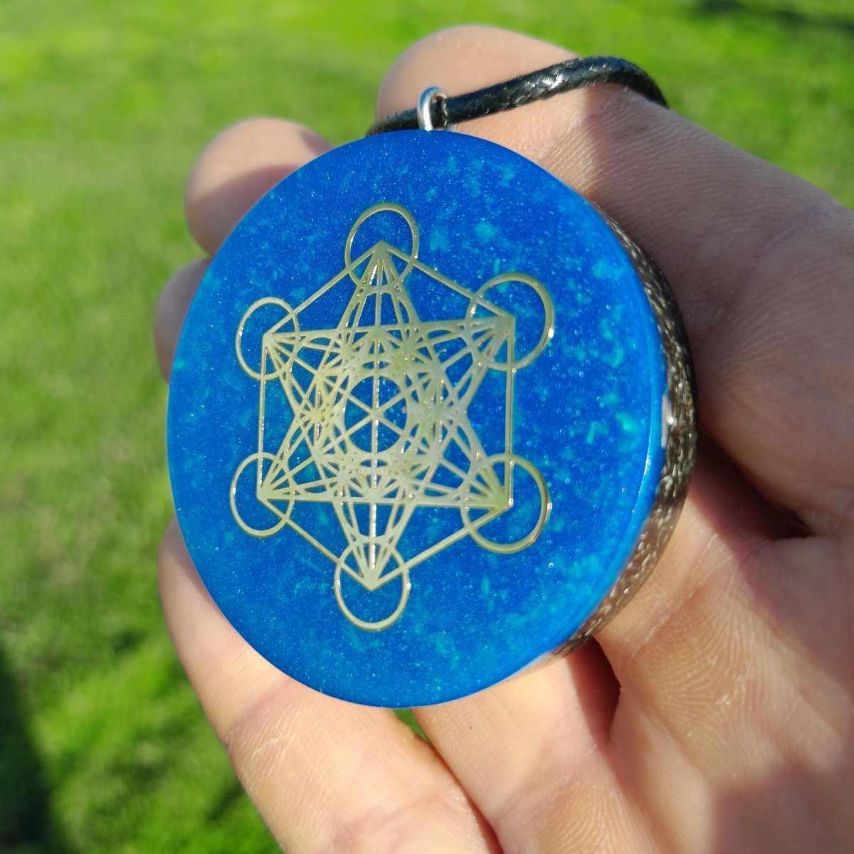 Colgante Orgonita Arcángel Metatron Azul con Shungita - Mundo Orgon