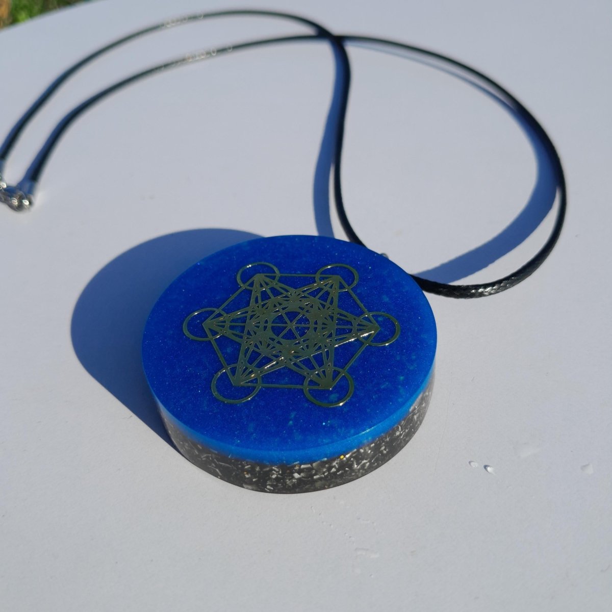 Colgante Orgonita Arcángel Metatron Azul con Shungita - Mundo Orgon