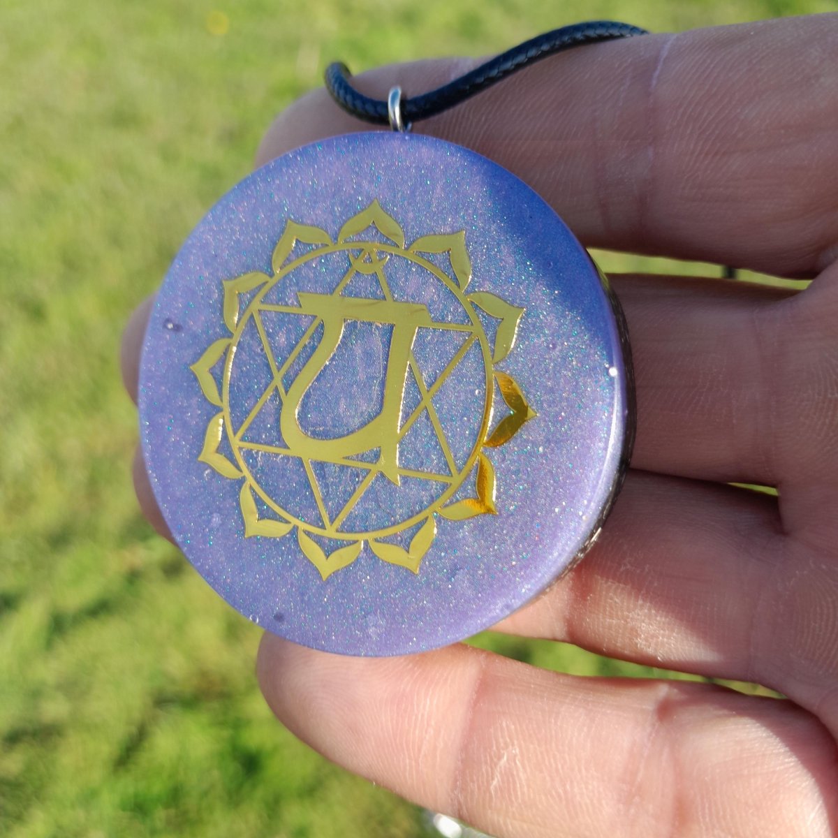 Colgante Orgonita Chakra Anahata con Shungita - Mundo Orgon