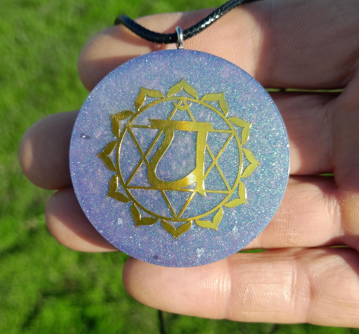 Colgante Orgonita Chakra Anahata con Shungita - Mundo Orgon