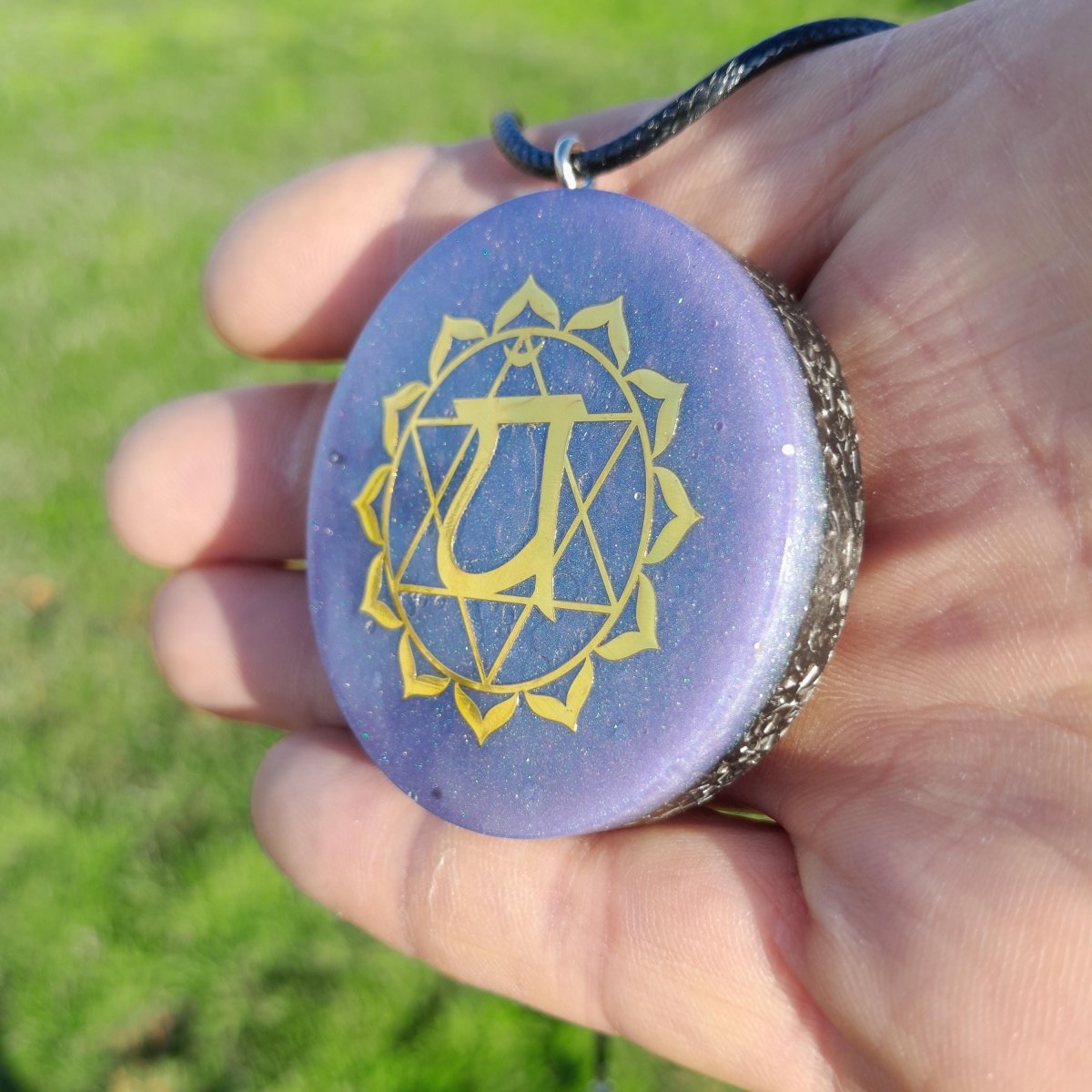 Colgante Orgonita Chakra Anahata con Shungita - Mundo Orgon