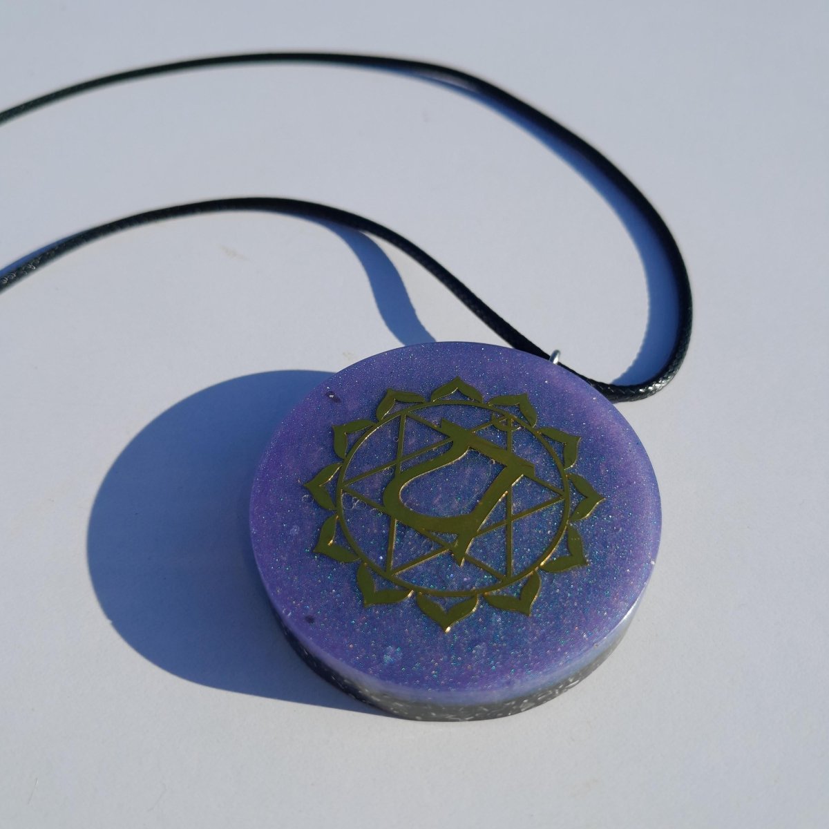 Colgante Orgonita Chakra Anahata con Shungita - Mundo Orgon