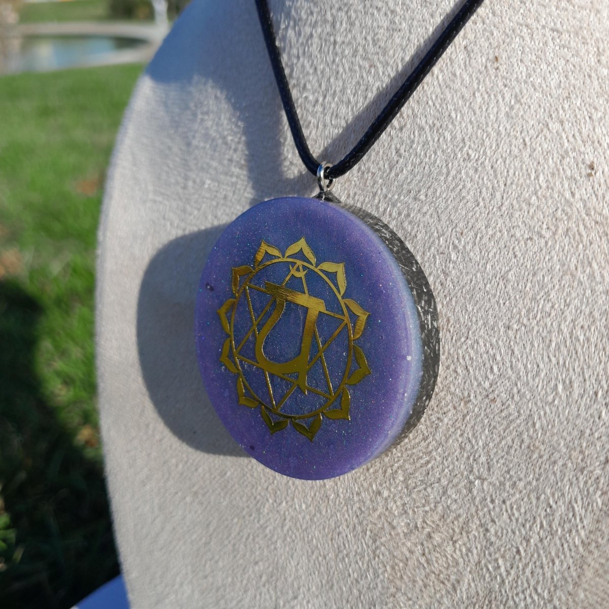 Colgante Orgonita Chakra Anahata con Shungita - Mundo Orgon