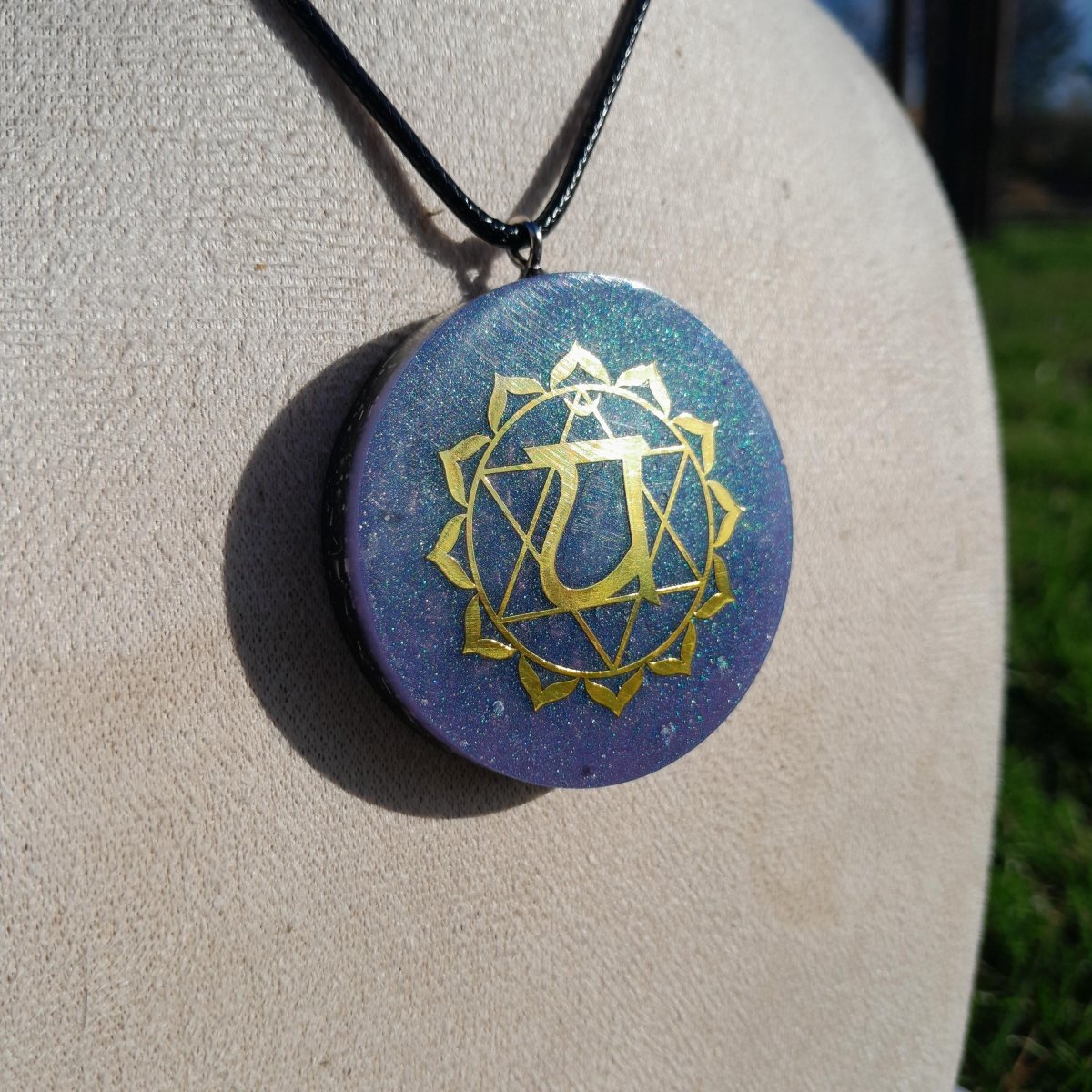 Colgante Orgonita Chakra Anahata con Shungita - Mundo Orgon