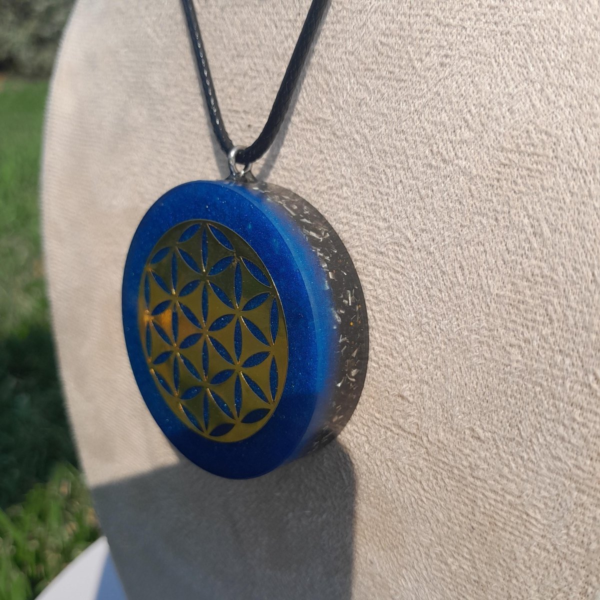 Colgante Orgonita Flor de la Vida Azul con Shungita - Mundo Orgon