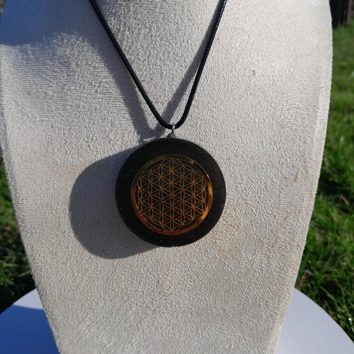 Colgante Orgonita Flor de la Vida con Shungita - Mundo Orgon