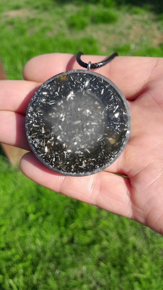 Colgante Orgonita Flor de la Vida Hexagonal Azul Cielo con Shungita - Mundo Orgon