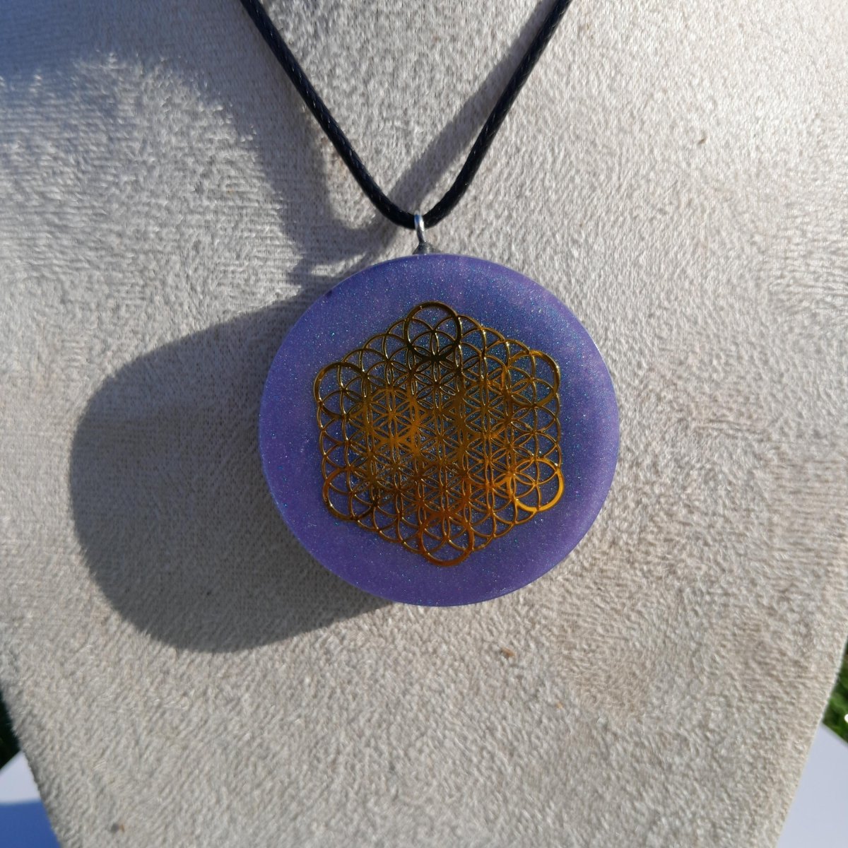 Colgante Orgonita Flor de la Vida Violeta con Shungita - Mundo Orgon