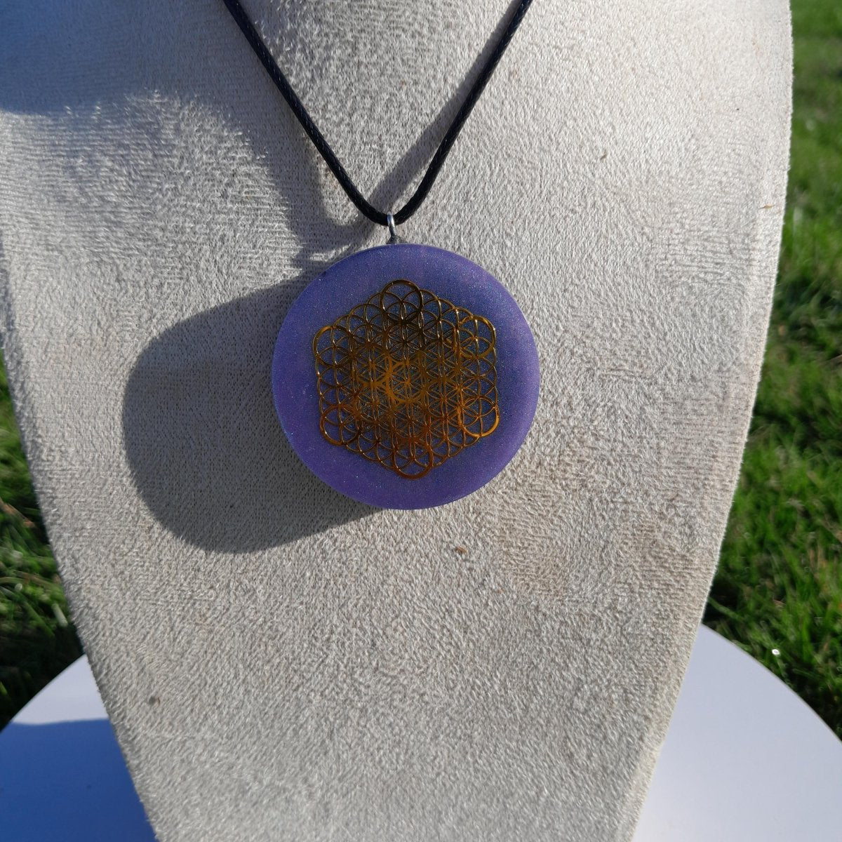 Colgante Orgonita Flor de la Vida Violeta con Shungita - Mundo Orgon