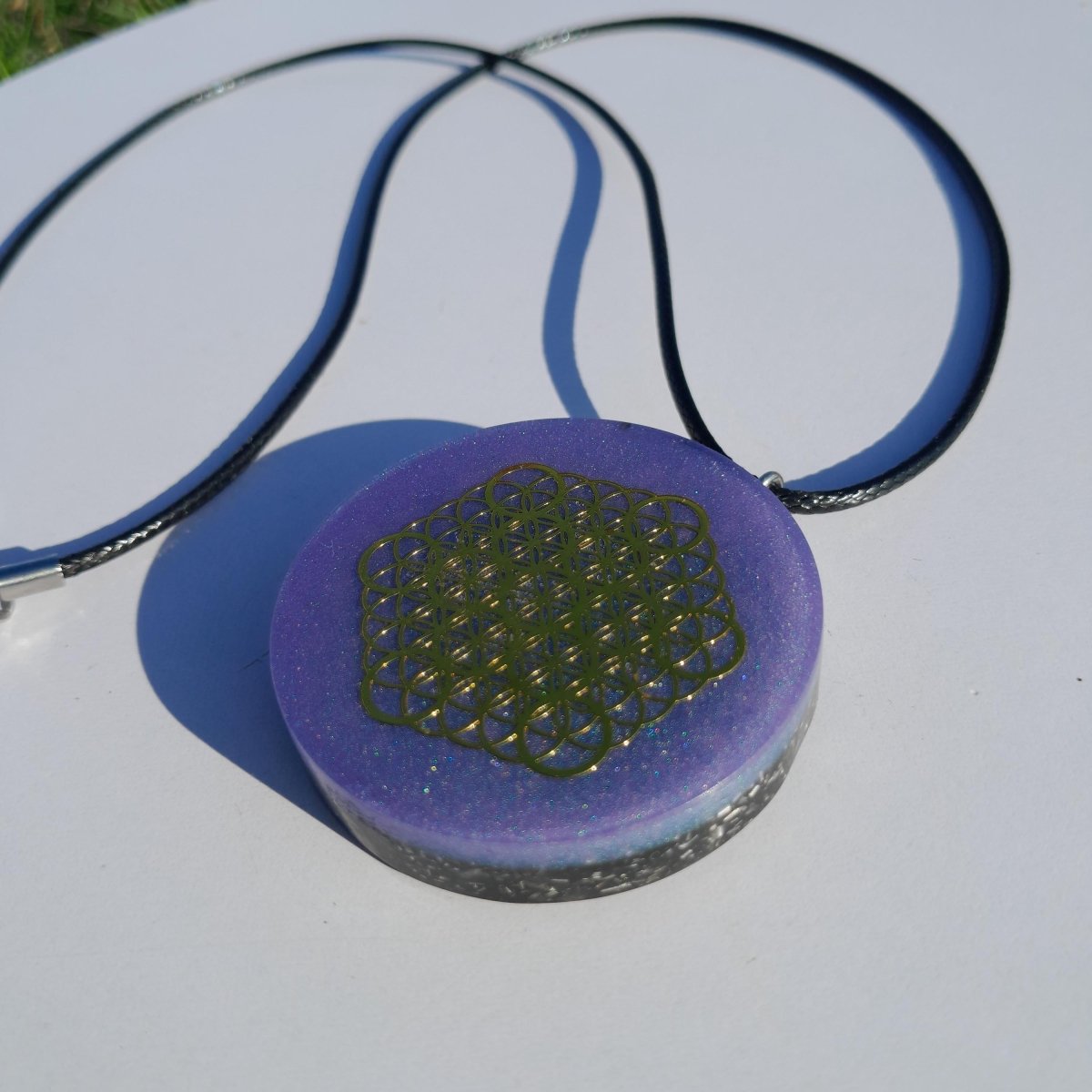 Colgante Orgonita Flor de la Vida Violeta con Shungita - Mundo Orgon