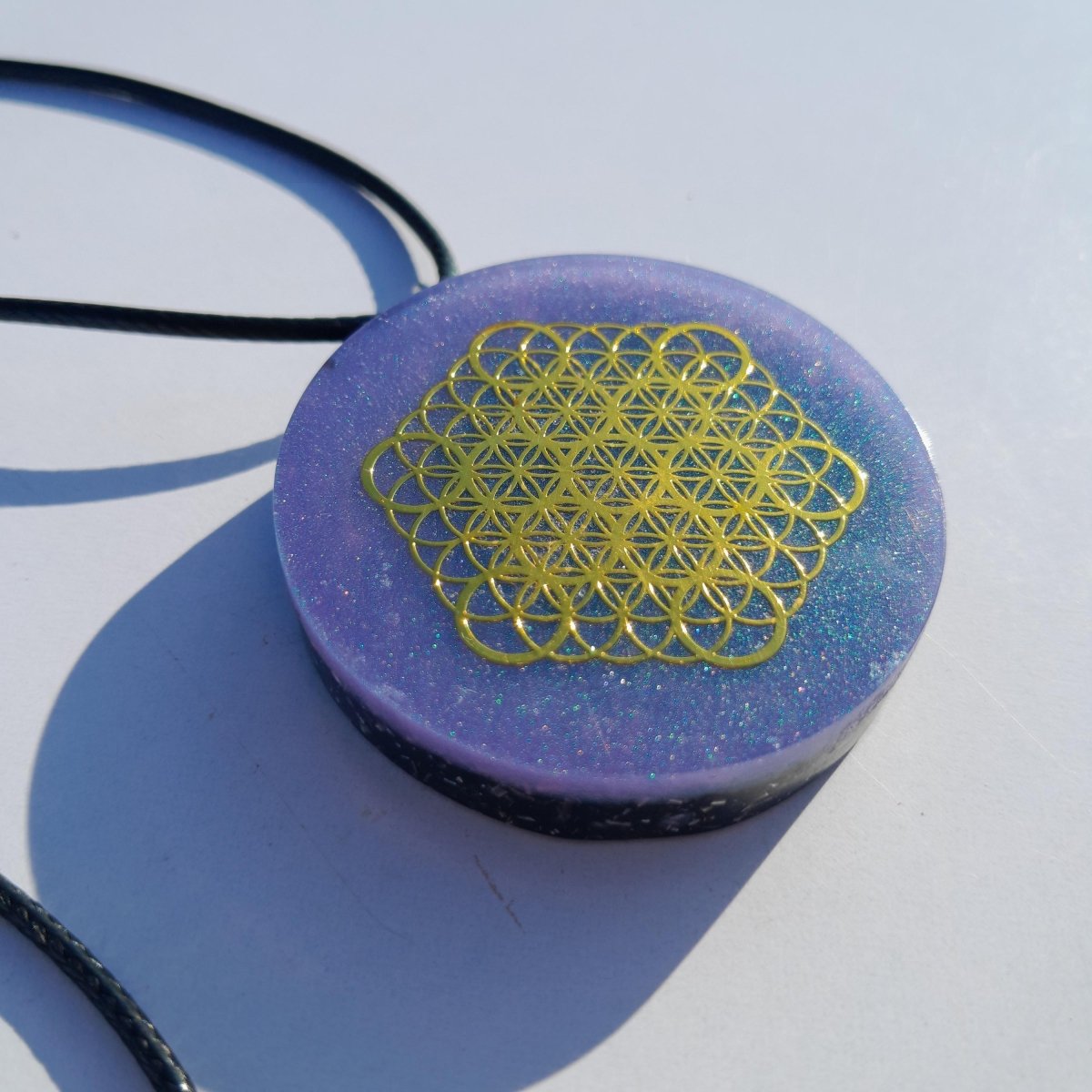 Colgante Orgonita Flor de la Vida Violeta con Shungita - Mundo Orgon