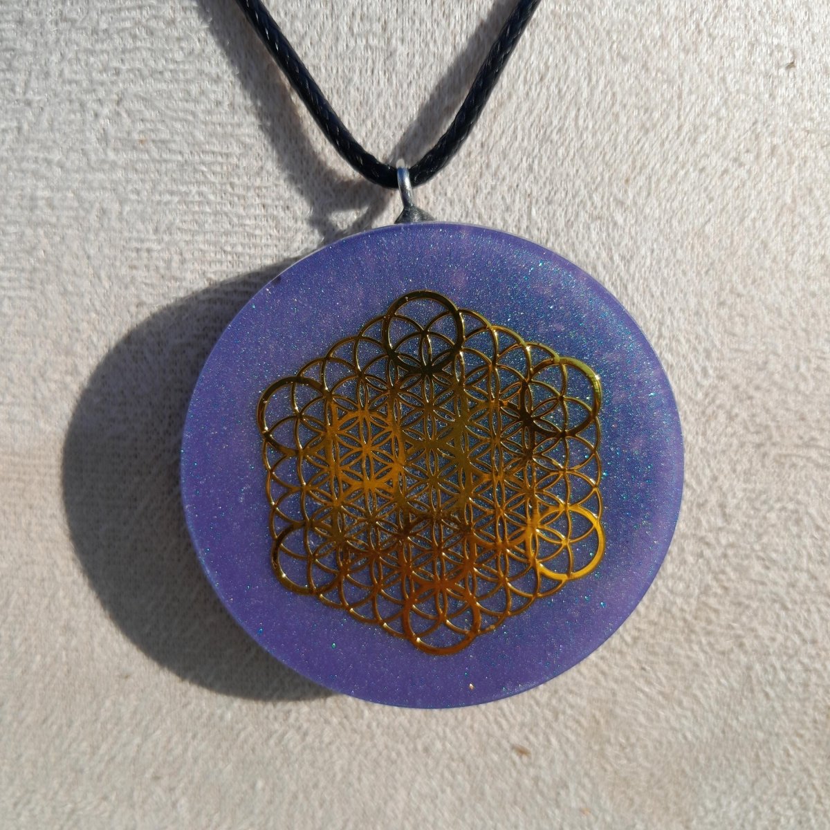 Colgante Orgonita Flor de la Vida Violeta con Shungita - Mundo Orgon