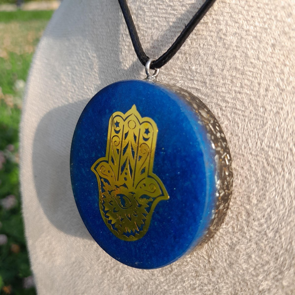 Colgante Orgonita Mano de Fátima con Shungita - Mundo Orgon