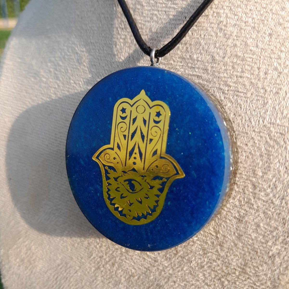 Colgante Orgonita Mano de Fátima con Shungita - Mundo Orgon