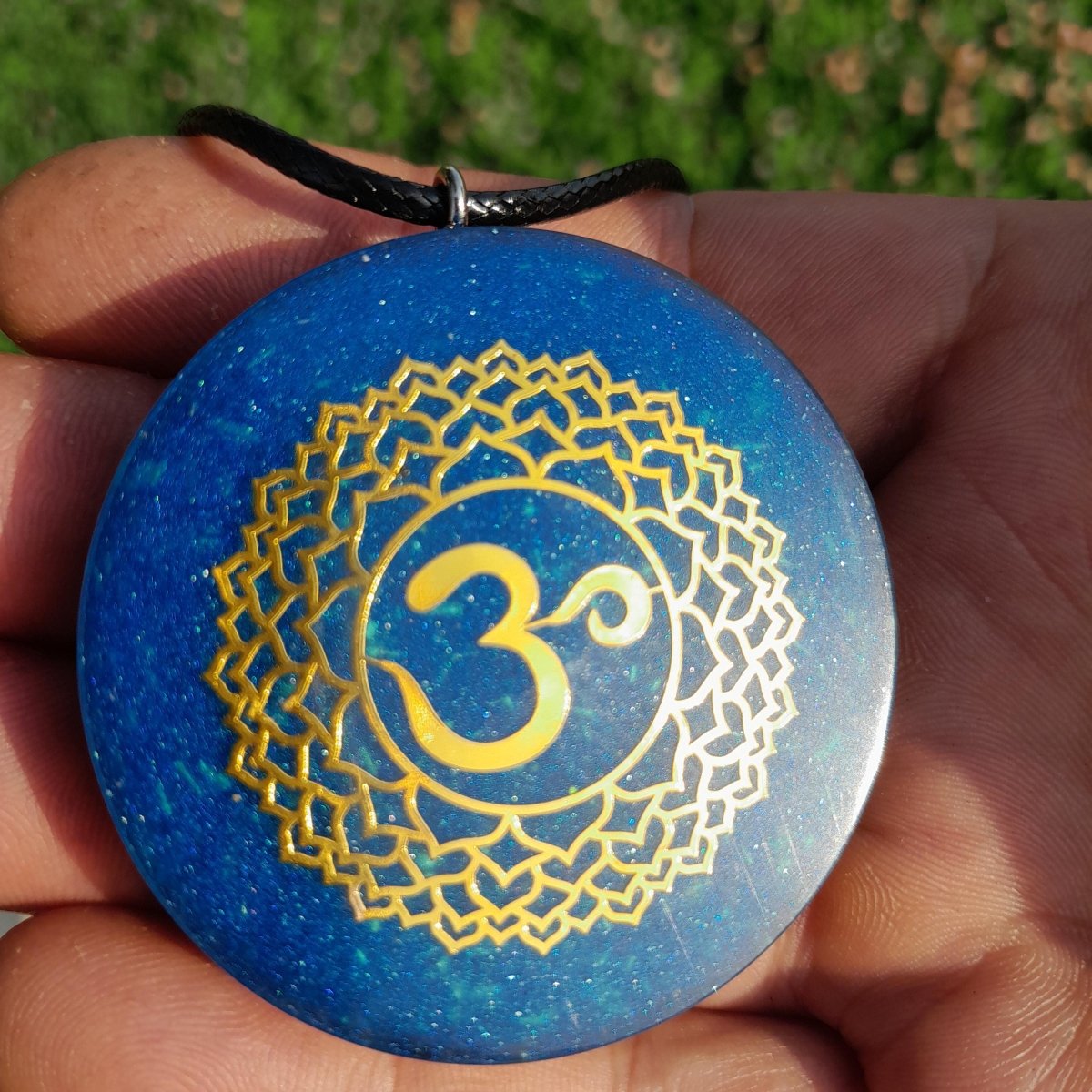 Colgante Orgonita OM con Shungita Azul - Mundo Orgon