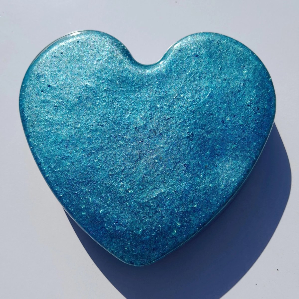 Corazón Orgonita Azul Cielo con Pigmentos de Mica - Mundo Orgon