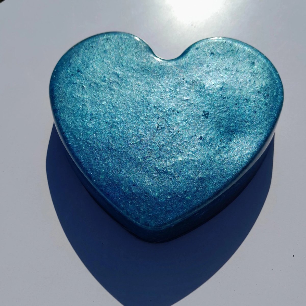 Corazón Orgonita Azul Cielo con Pigmentos de Mica - Mundo Orgon