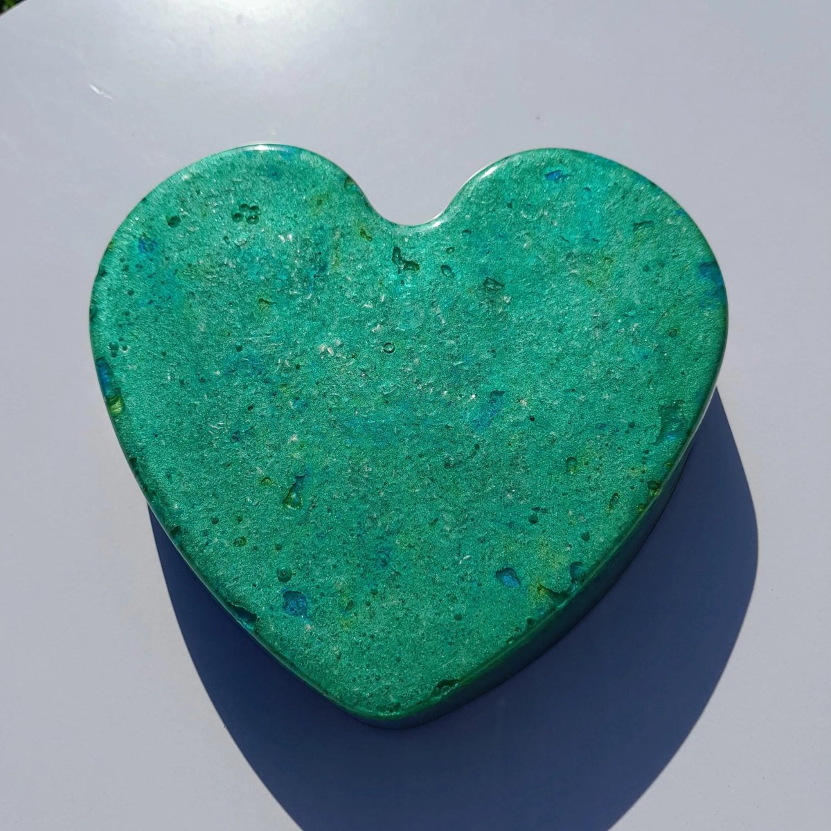 Corazón Orgonita Verde con Pigmentos de Mica - Mundo Orgon