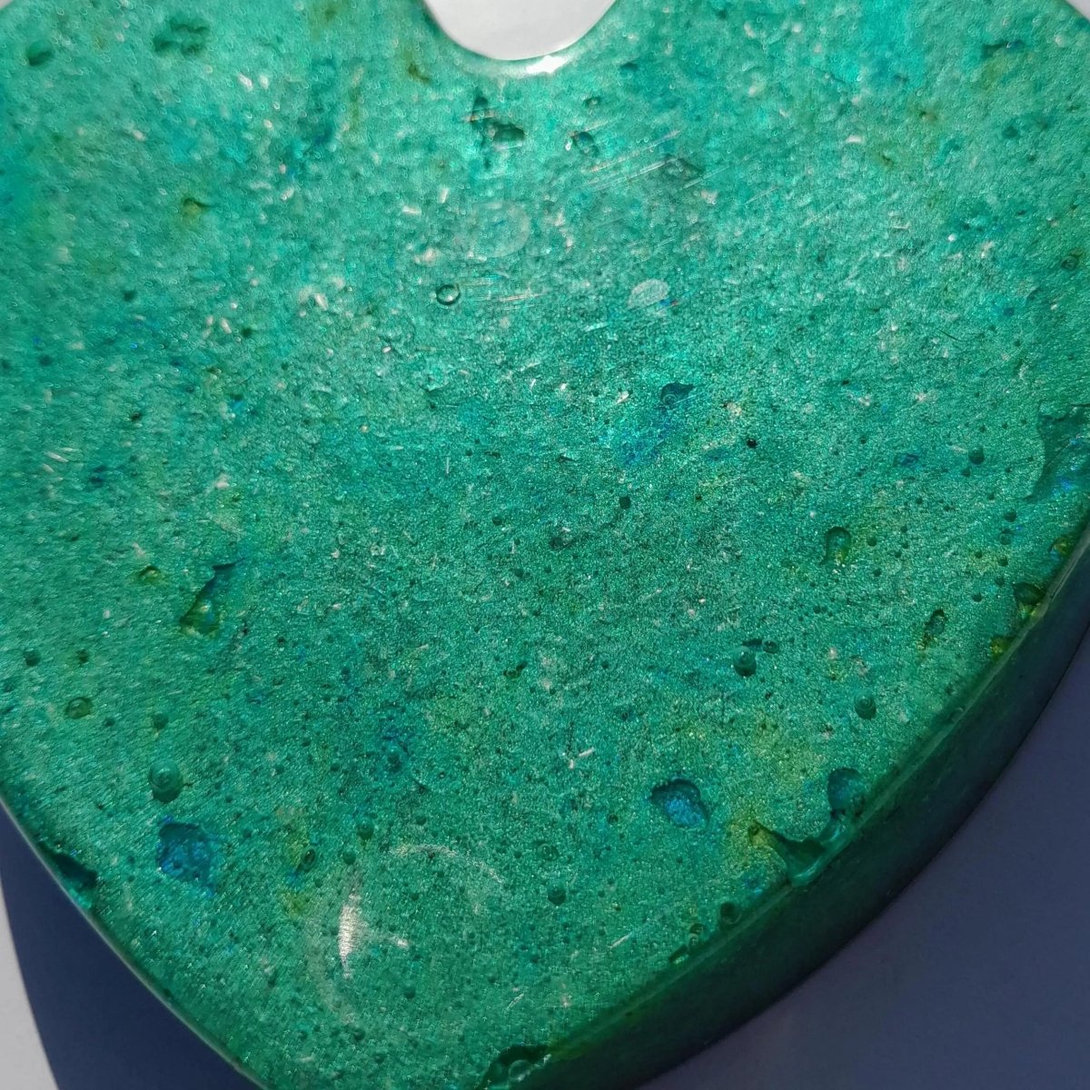 Corazón Orgonita Verde con Pigmentos de Mica - Mundo Orgon