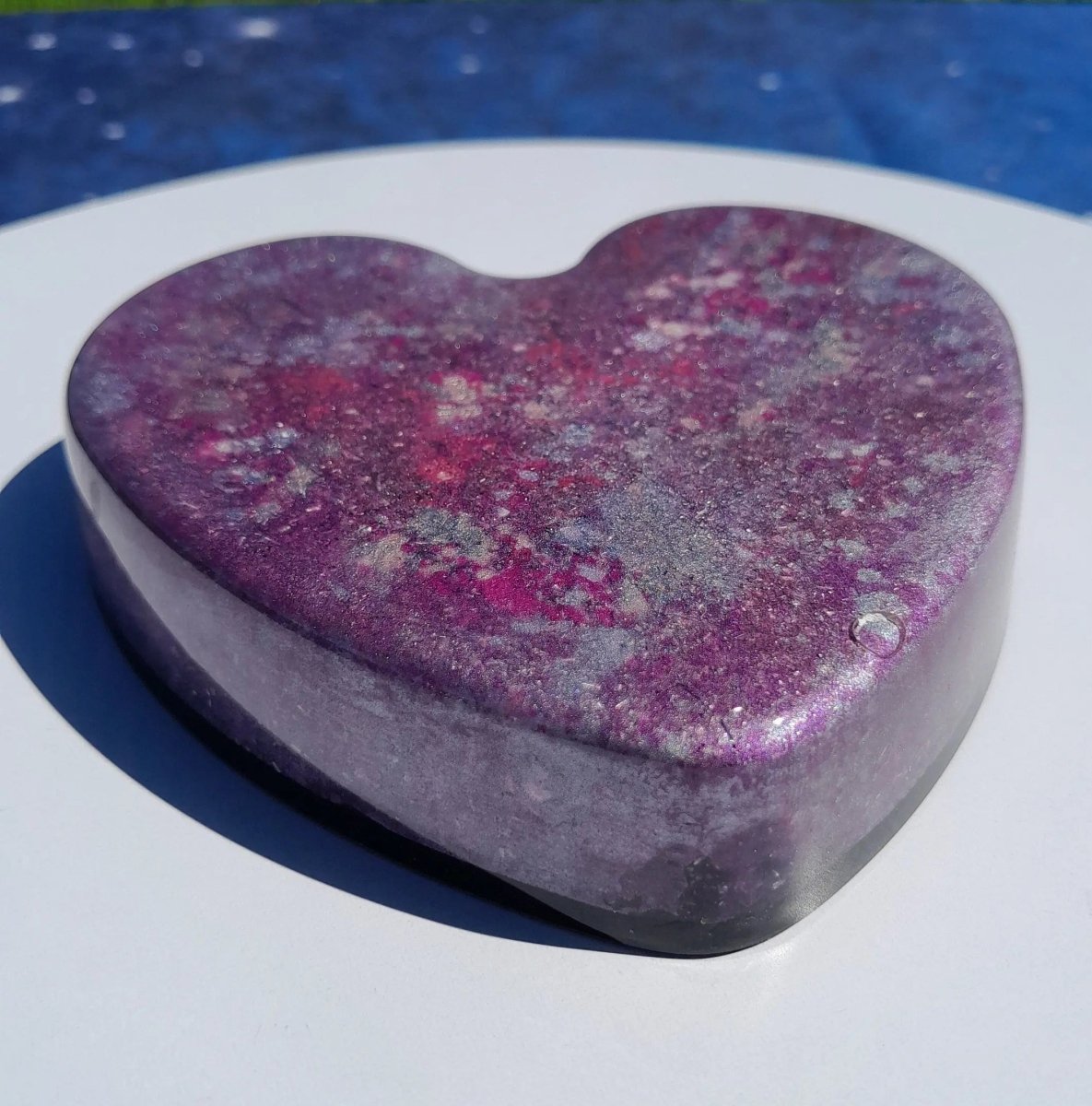 Corazón Orgonita Violeta con Shunguita - Armonizador de Energía - Mundo Orgon