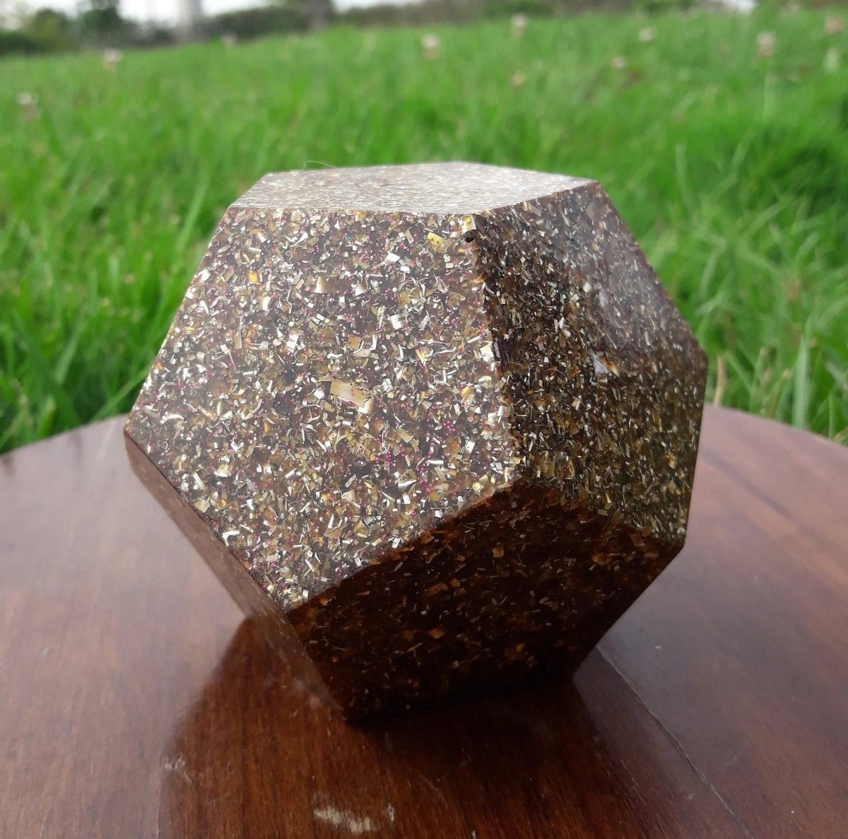 Dodecaedro Orgonita Caramelo - Grande - Mundo Orgon