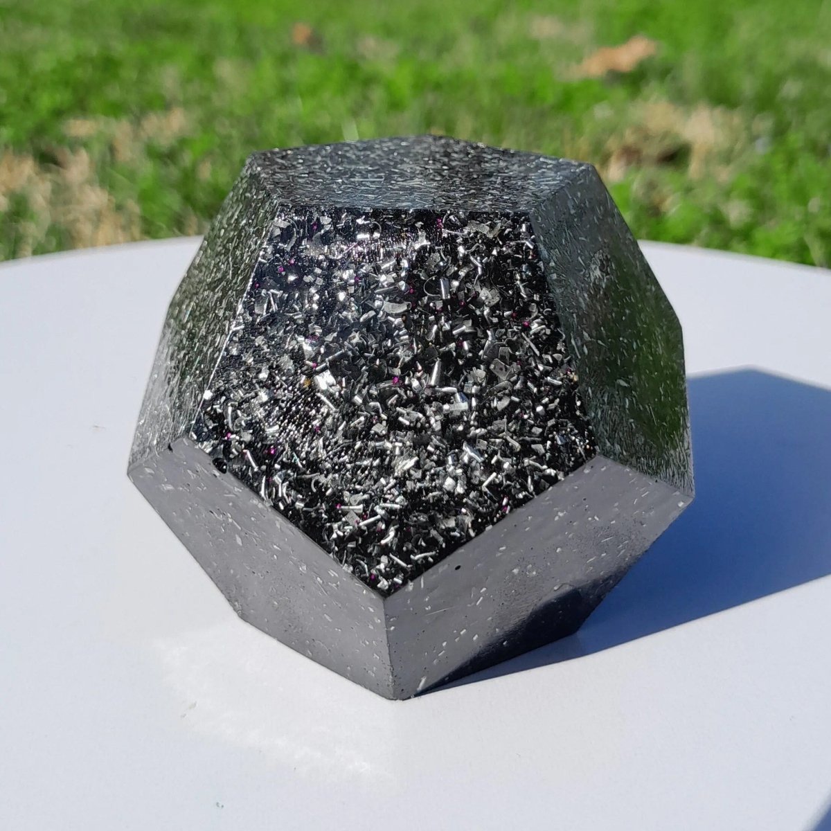 Dodecaedro Orgonita con Shunguita - Mediano - Mundo Orgon