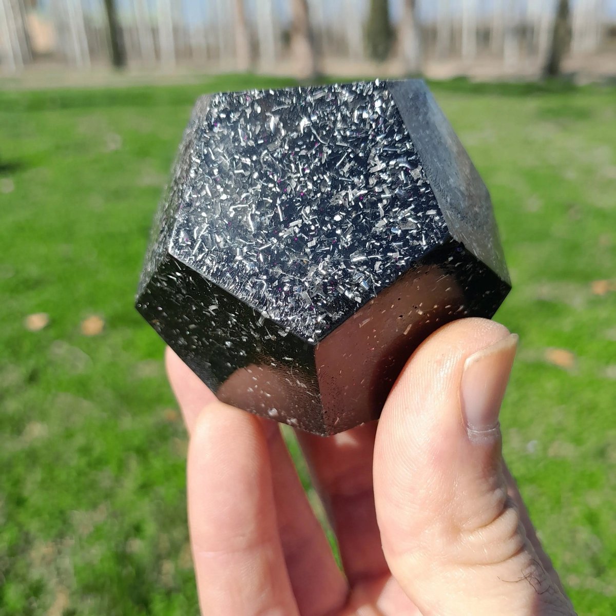 Dodecaedro Orgonita con Shunguita - Mediano - Mundo Orgon