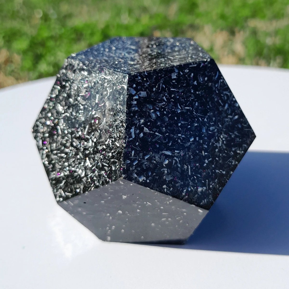 Dodecaedro Orgonita con Shunguita - Mediano - Mundo Orgon