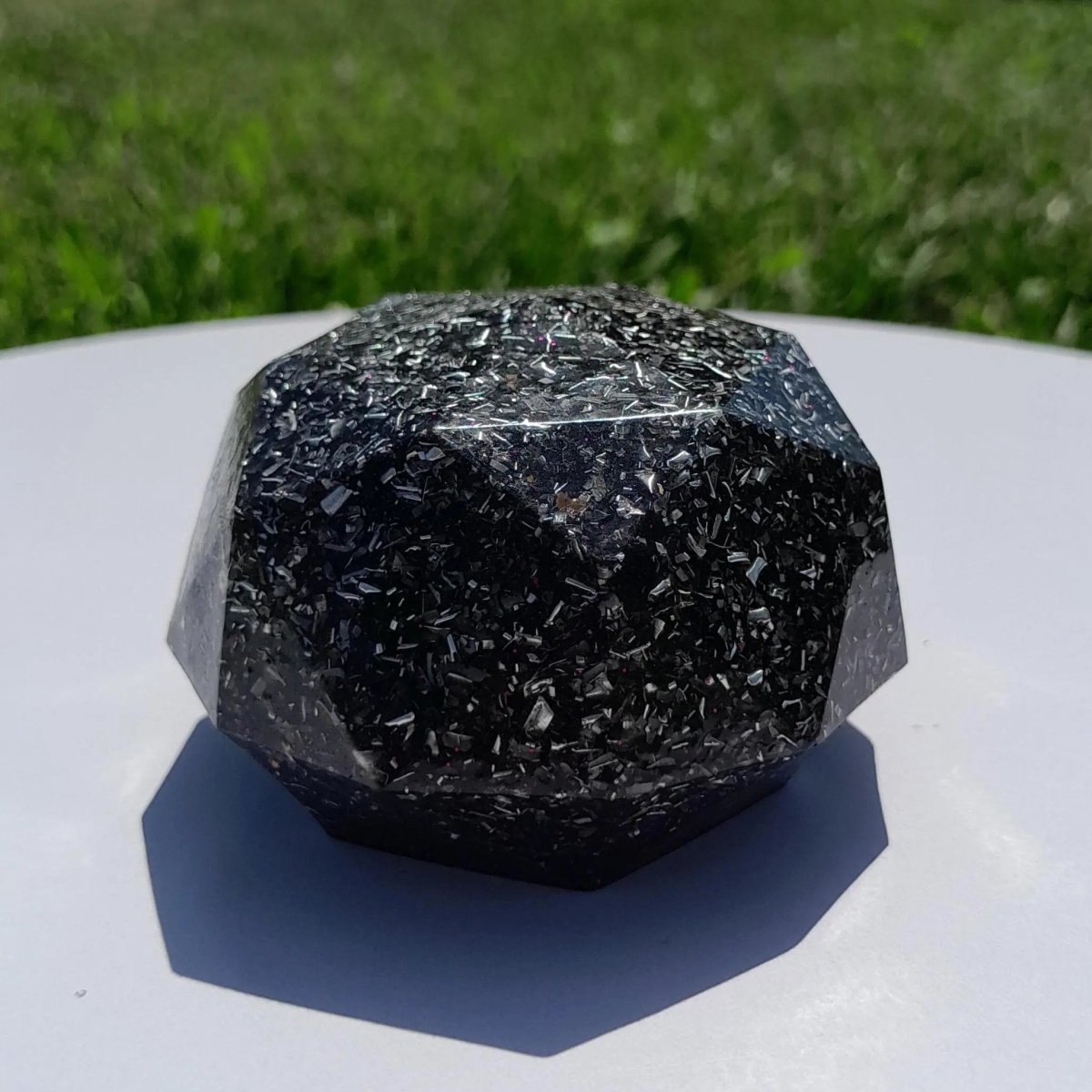 Domo de Orgonita con Shunguita - Tamaño Mediano - Mundo Orgon