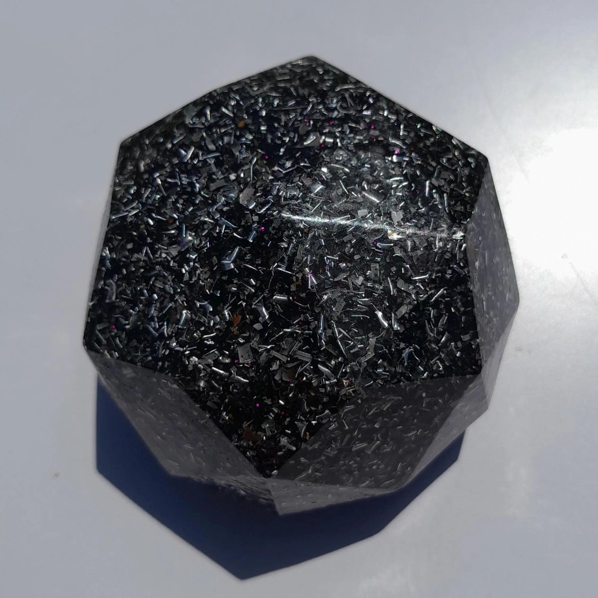 Domo de Orgonita con Shunguita - Tamaño Mediano - Mundo Orgon