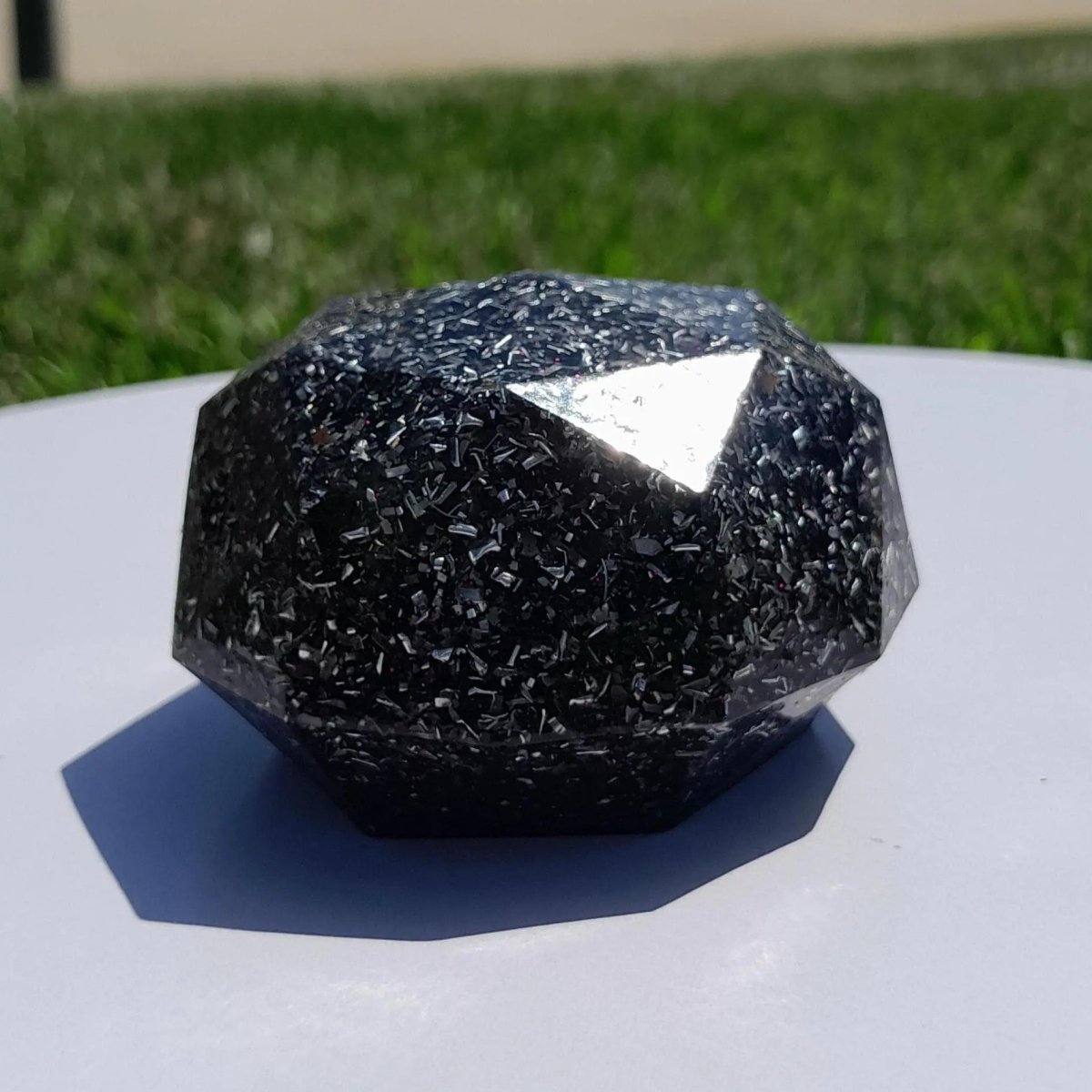 Domo de Orgonita con Shunguita - Tamaño Mediano - Mundo Orgon