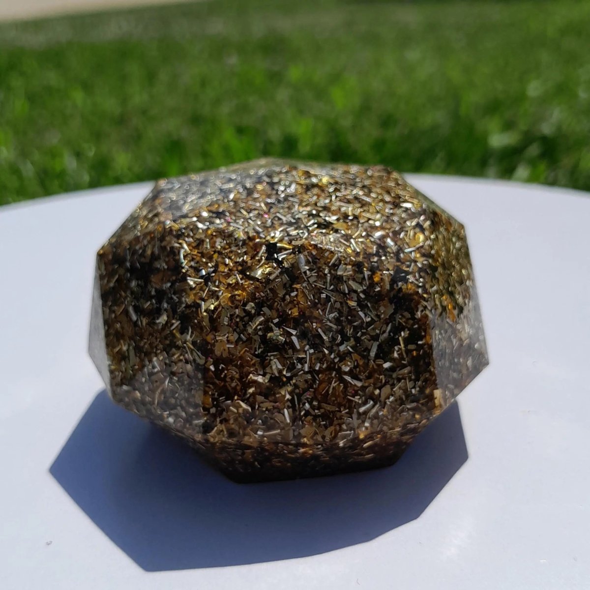 Domo de Orgonita Marrón - Tamaño Mediano - Mundo Orgon