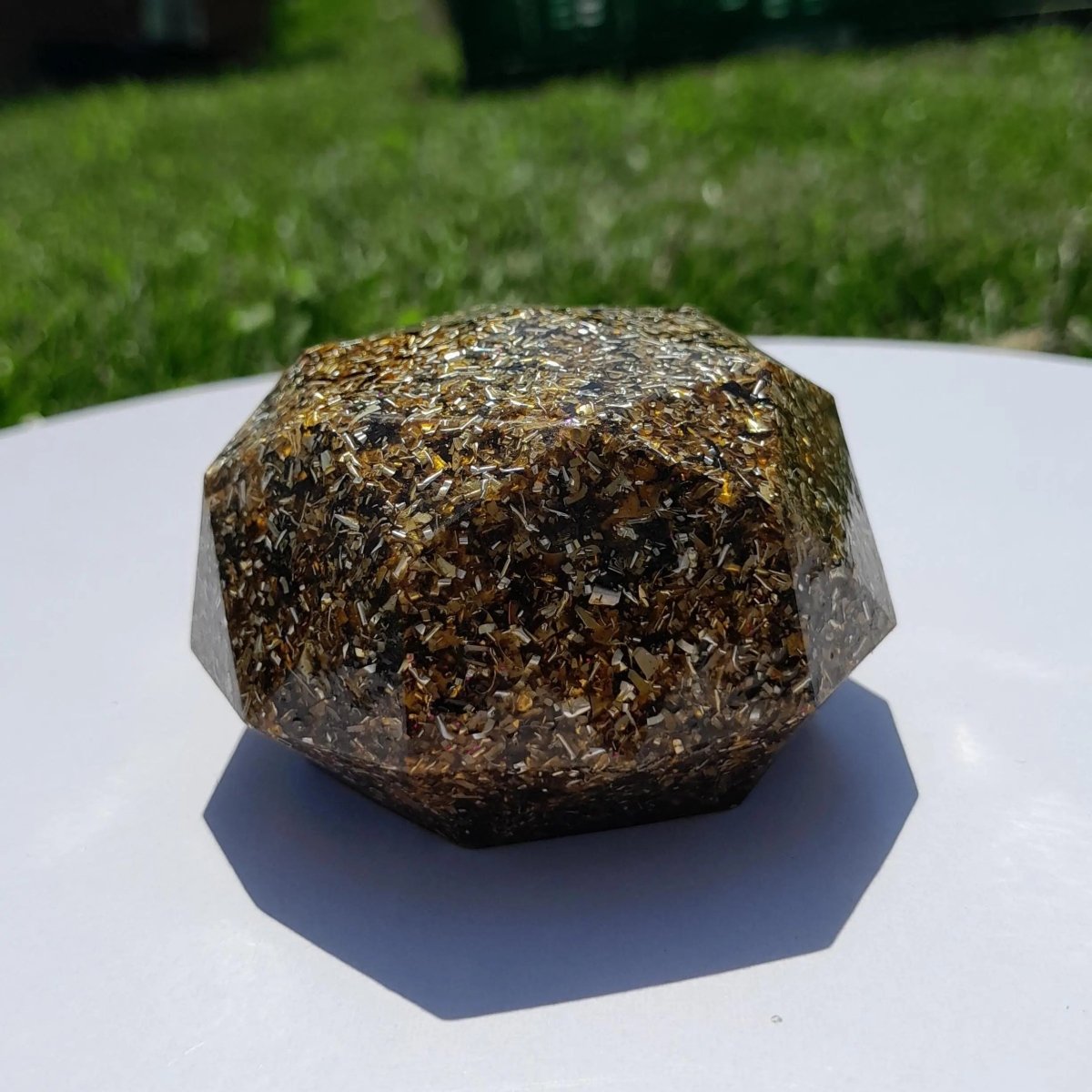 Domo de Orgonita Marrón - Tamaño Mediano - Mundo Orgon