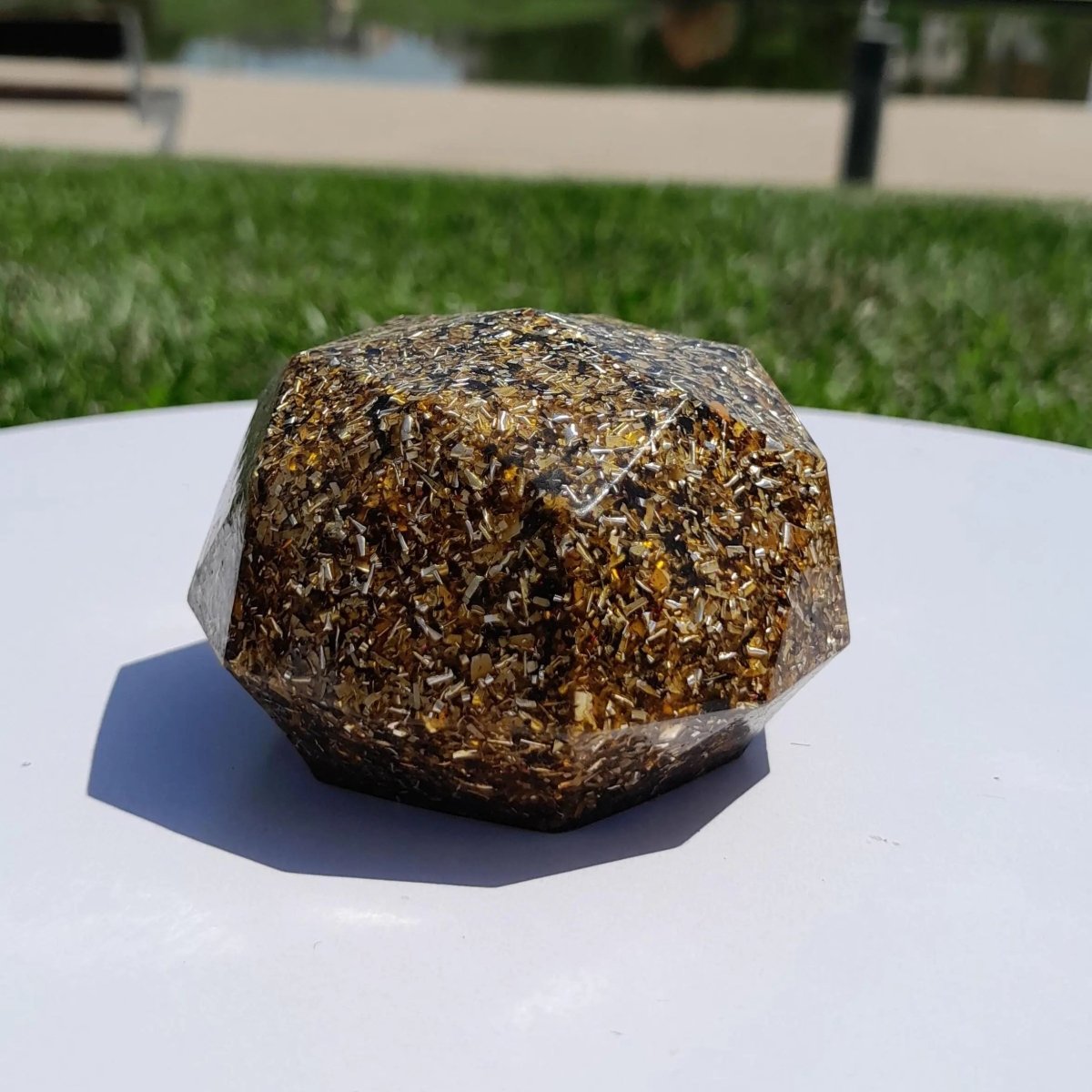 Domo de Orgonita Marrón - Tamaño Mediano - Mundo Orgon