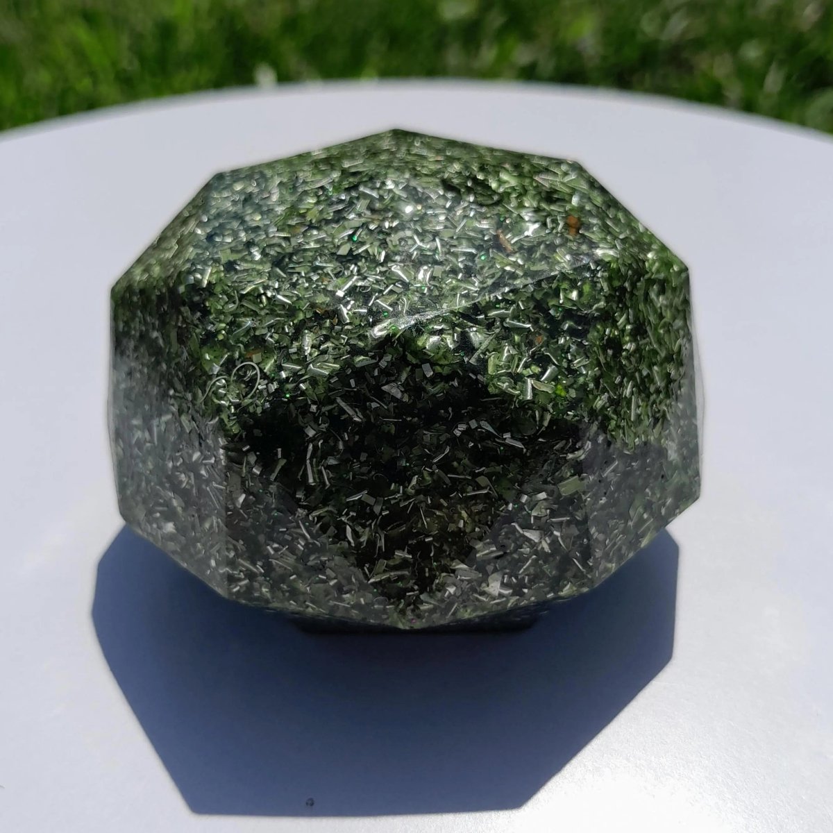 Domo de Orgonita Verde - Tamaño Mediano - Mundo Orgon