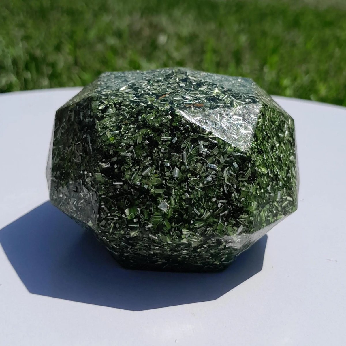 Domo de Orgonita Verde - Tamaño Mediano - Mundo Orgon