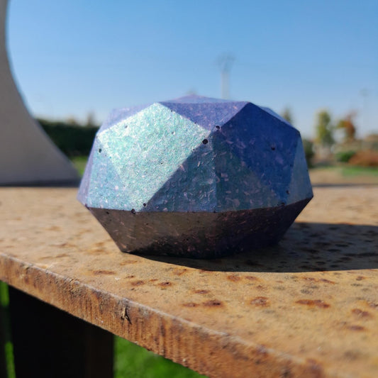 Domo de Orgonita Violeta con Pigmentos de Mica - Protector 5G - Mundo Orgon