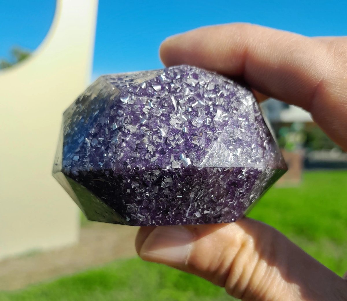 Domo de Orgonita Violeta - Tamaño Mediano - Mundo Orgon