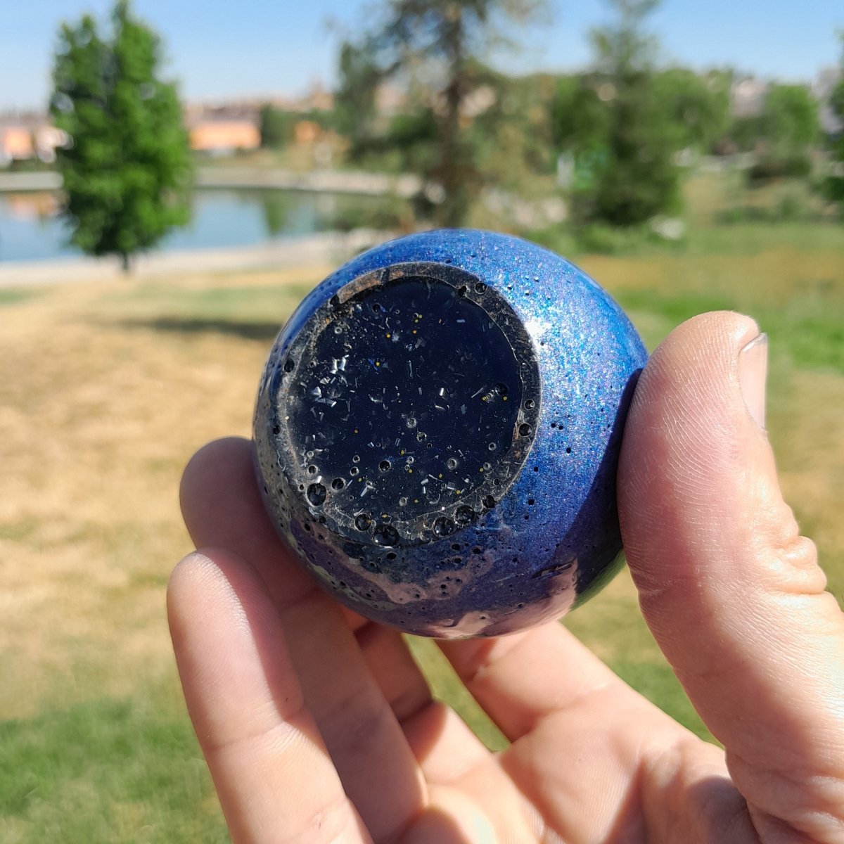 Huevo Orgonita Aguas Azules y Violeta con Shungita - Mundo Orgon LTD