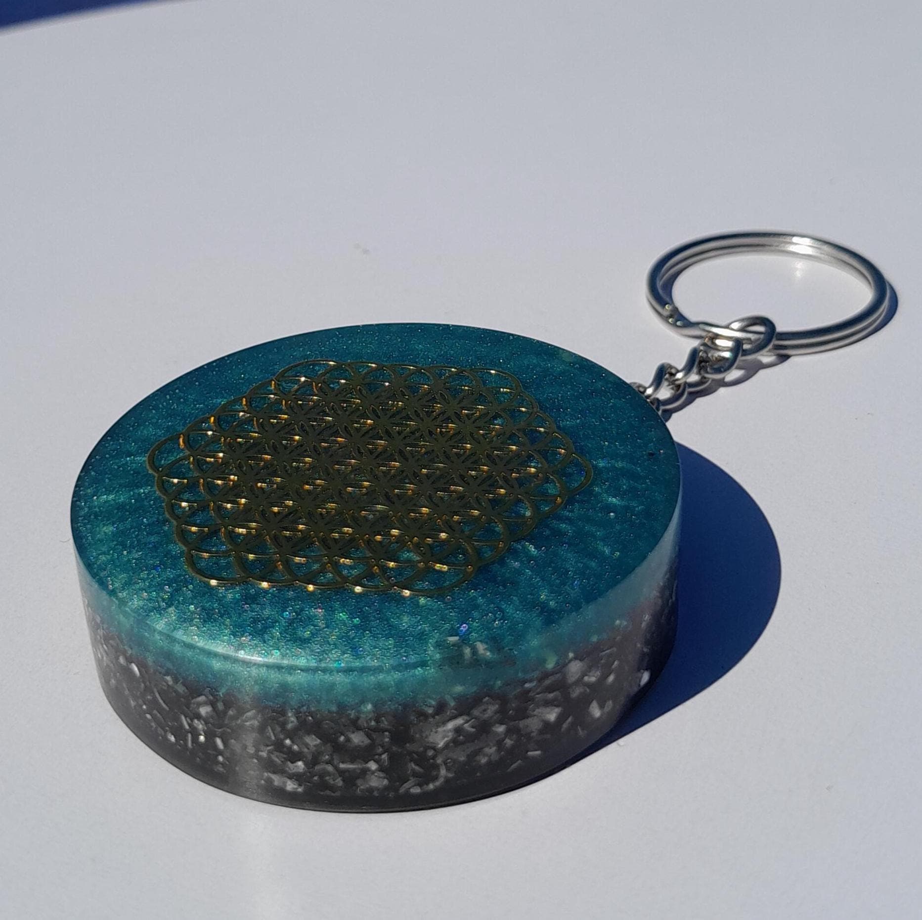 Llavero Orgonita Flor de la Vida con Shunguita- Orgonite Keychain