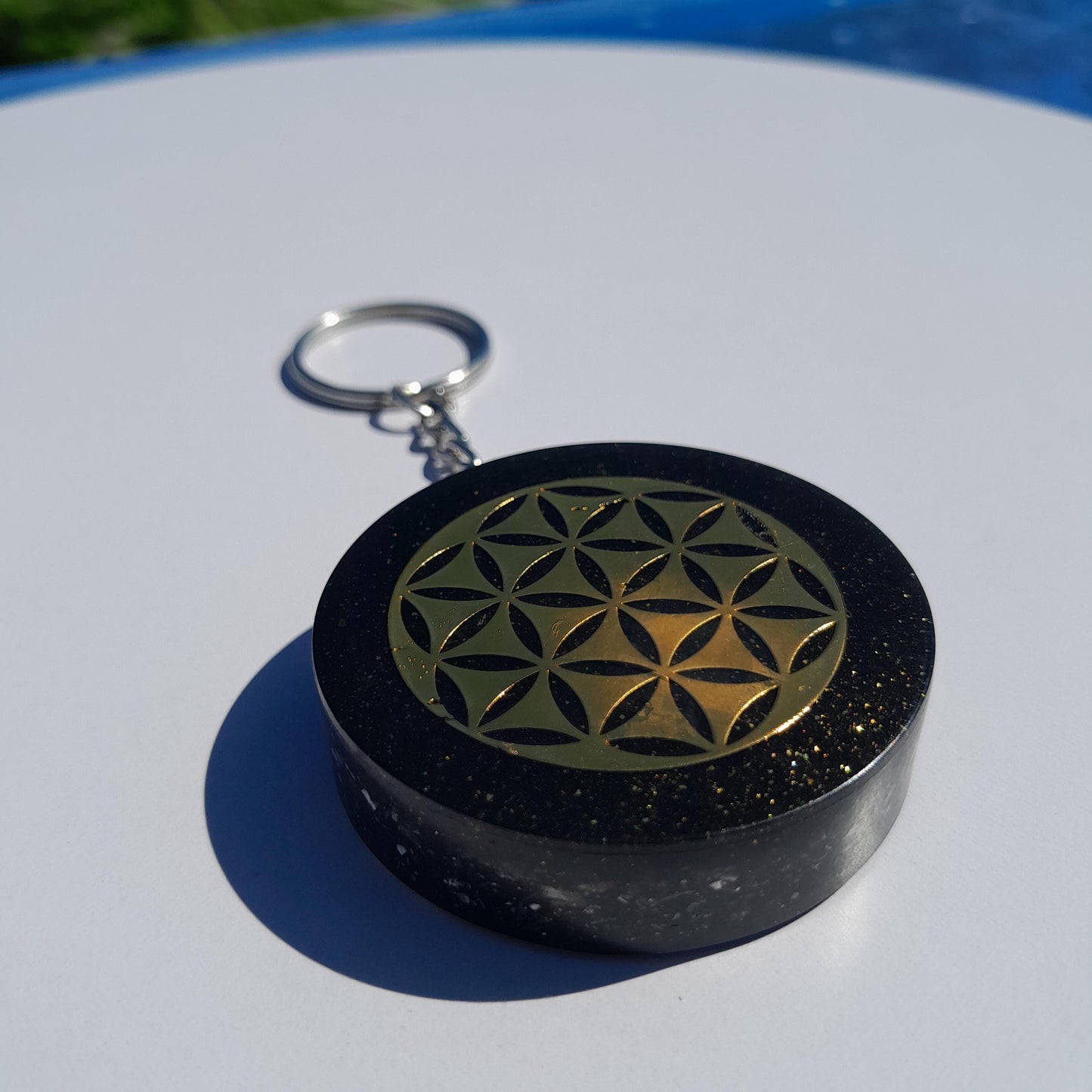 Llavero Orgonita Flor de la Vida con Shunguita- Protector 5G- Orgone Energy