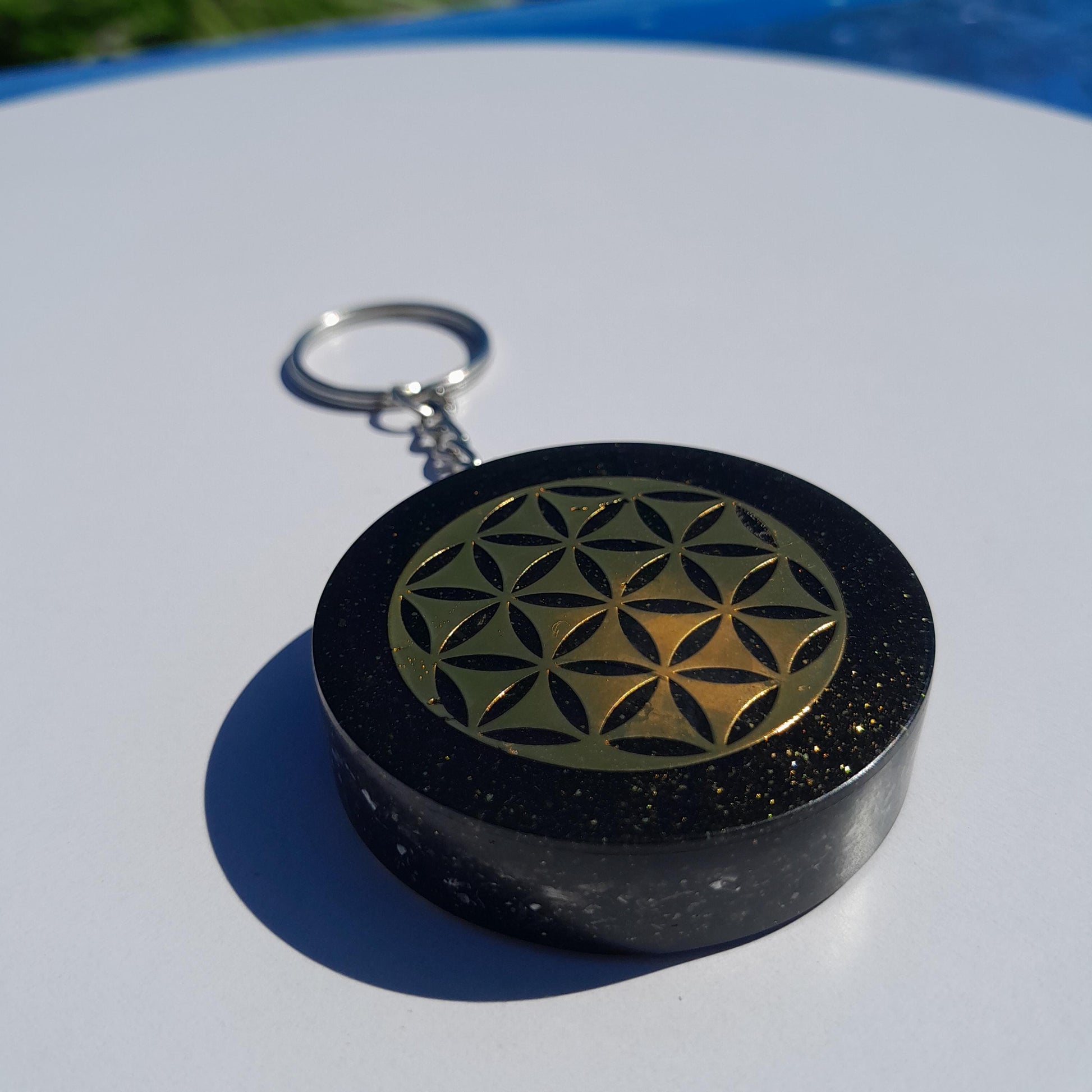Llavero Orgonita Flor de la Vida con Shunguita- Protector 5G- Orgone Energy